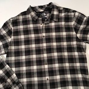 Men’s North Face plaid shirt